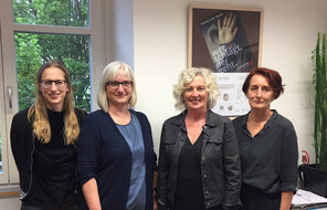 LR Wiesflecker mit Beraterinnen der ifs Gewaltschutzstelle Landesrätin Wiesflecker besuchte die ifs Gewaltschutzstelle